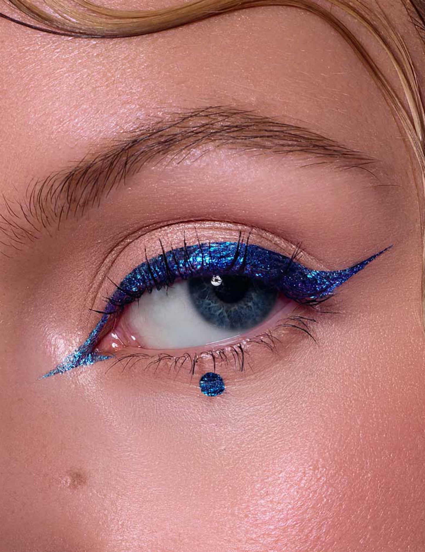 Eyeliner con purpurina azul eléctrico Si si la paillette™