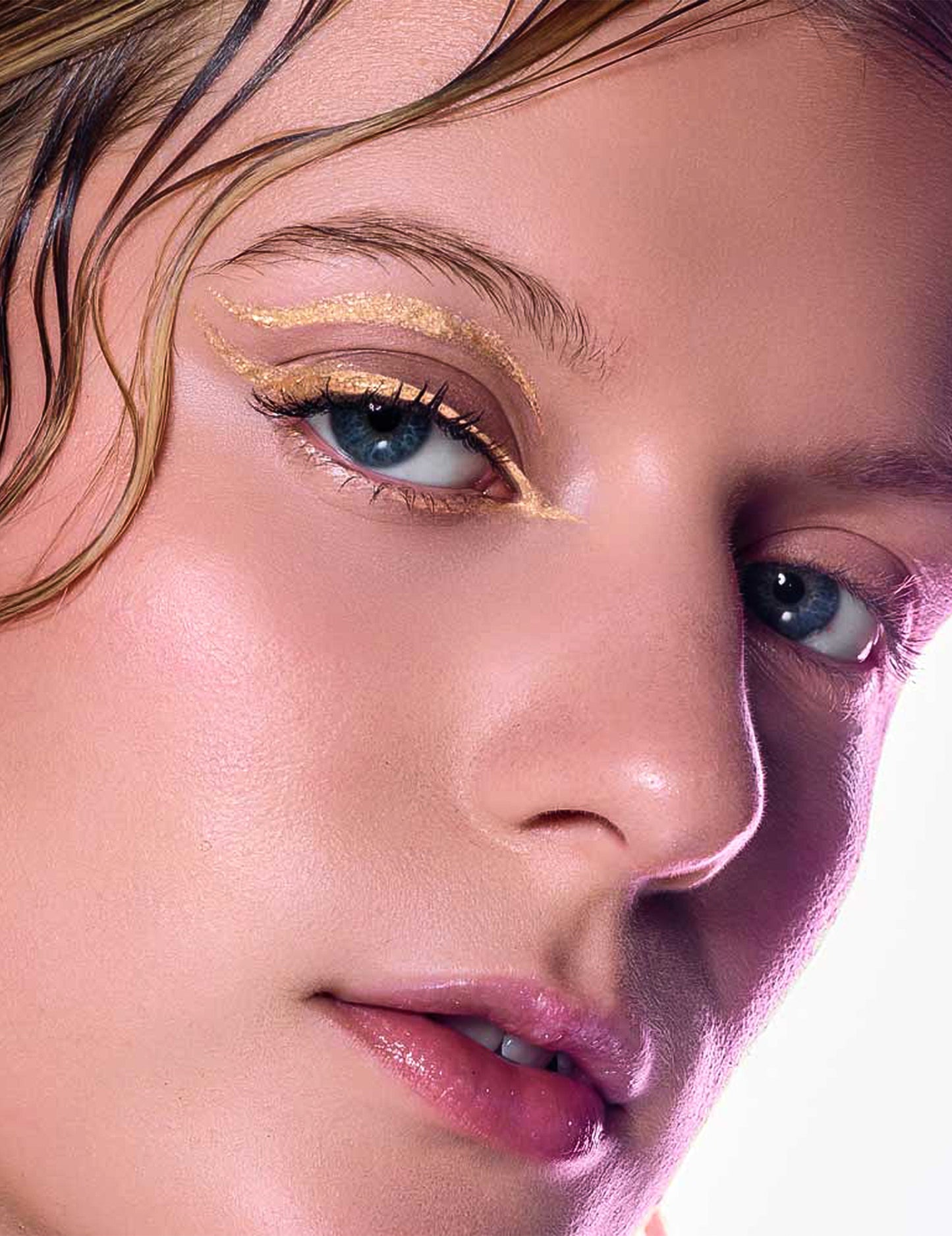 Eyeliner con purpurina oro metálico Si si la paillette™