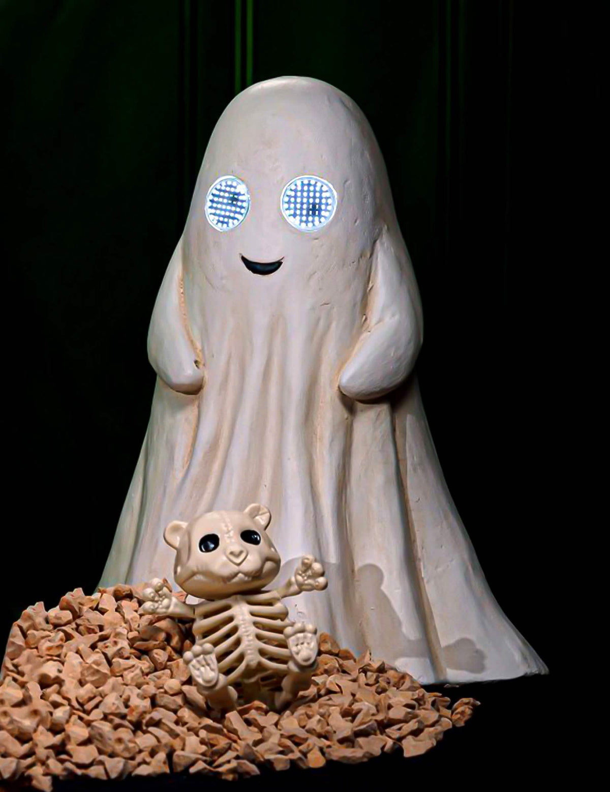 Fantasma decorativo Summerween de magnesia con ojos LED animados 34,5 x 24 x 42 cm