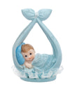 Figurine petit garçon dans une écharpe pour baptême bleue