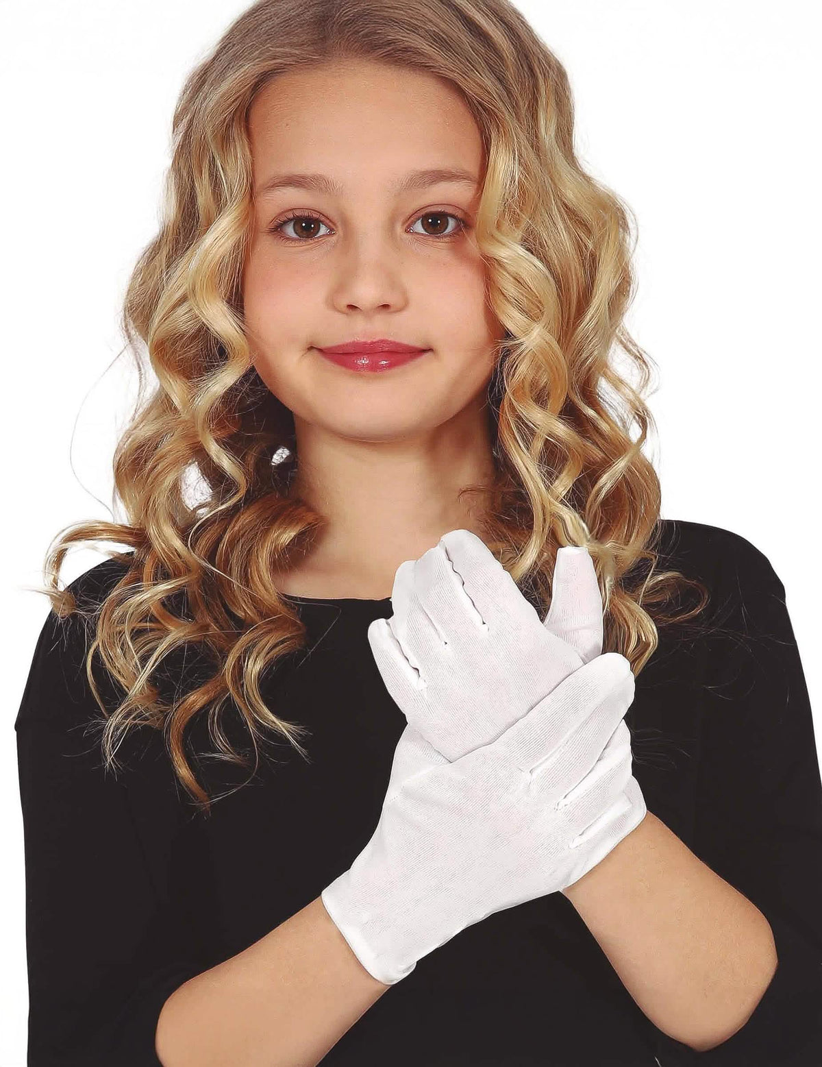 Primer plano de los guantes cortos para niño