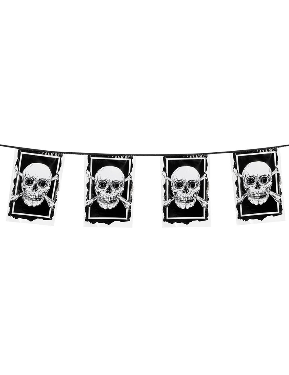Mise en situation de la guirlande de 10 drapeaux en plastique Pirate Jolly Roger