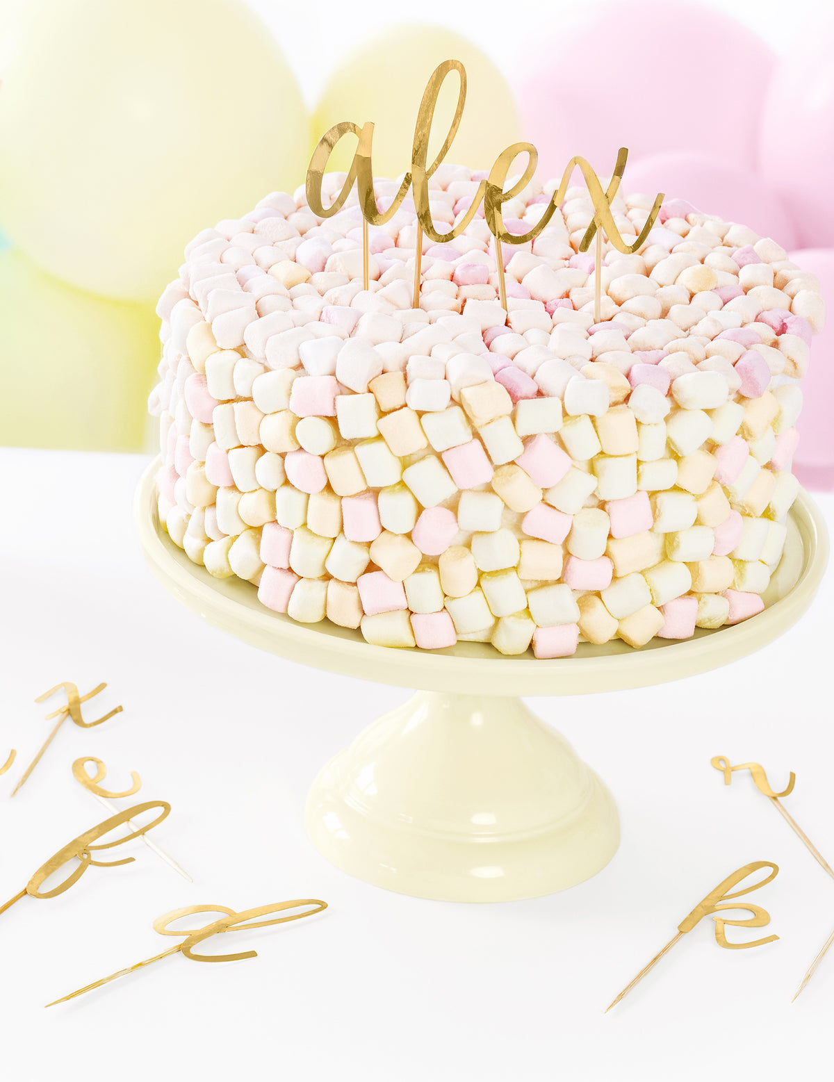 Kit de toppers para tarta de madera con letras doradas metalizadas