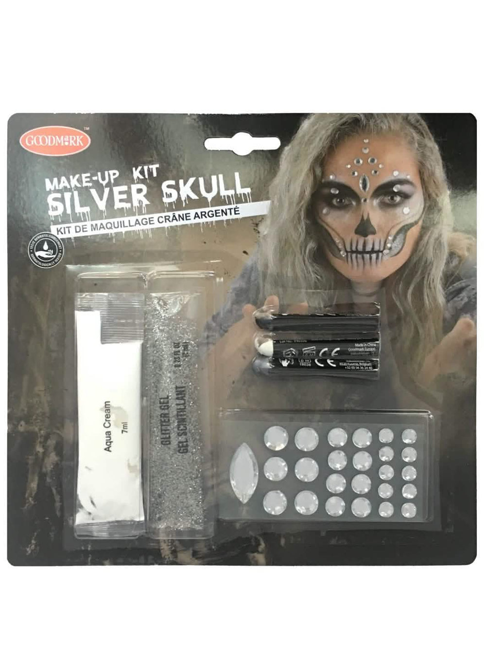 Primer plano del rostro maquillado del Kit maquillaje esqueleto sexy para adulto plateado