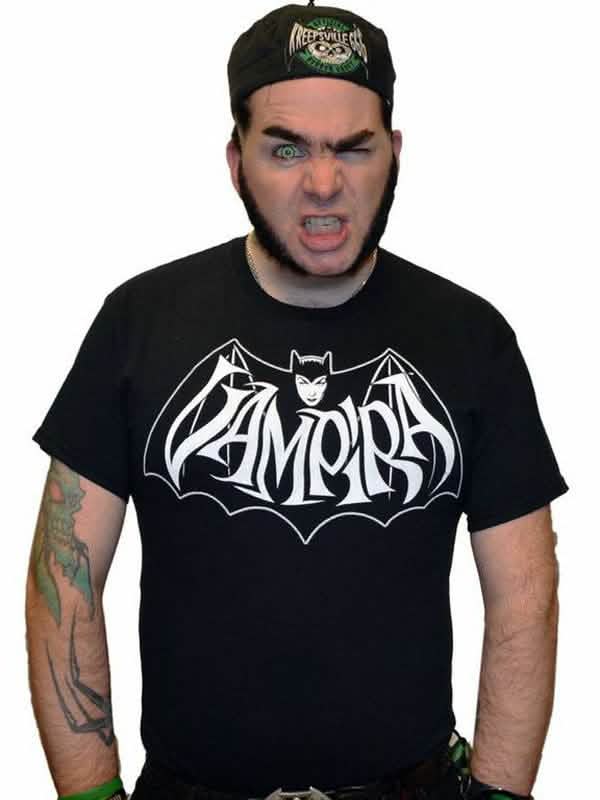 camisetas Vampira para adulto negro con logo blanco