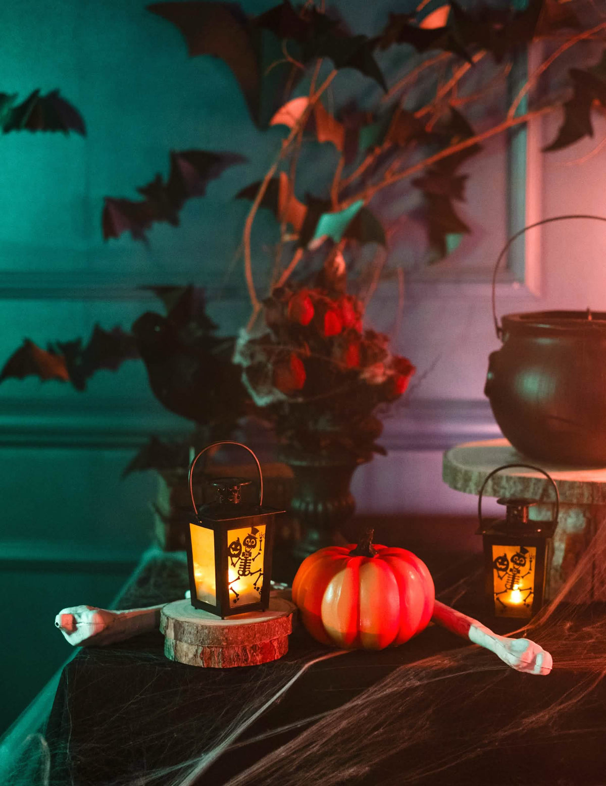 Ambiente de halloween de la linterna luminosa Esqueleto para halloween