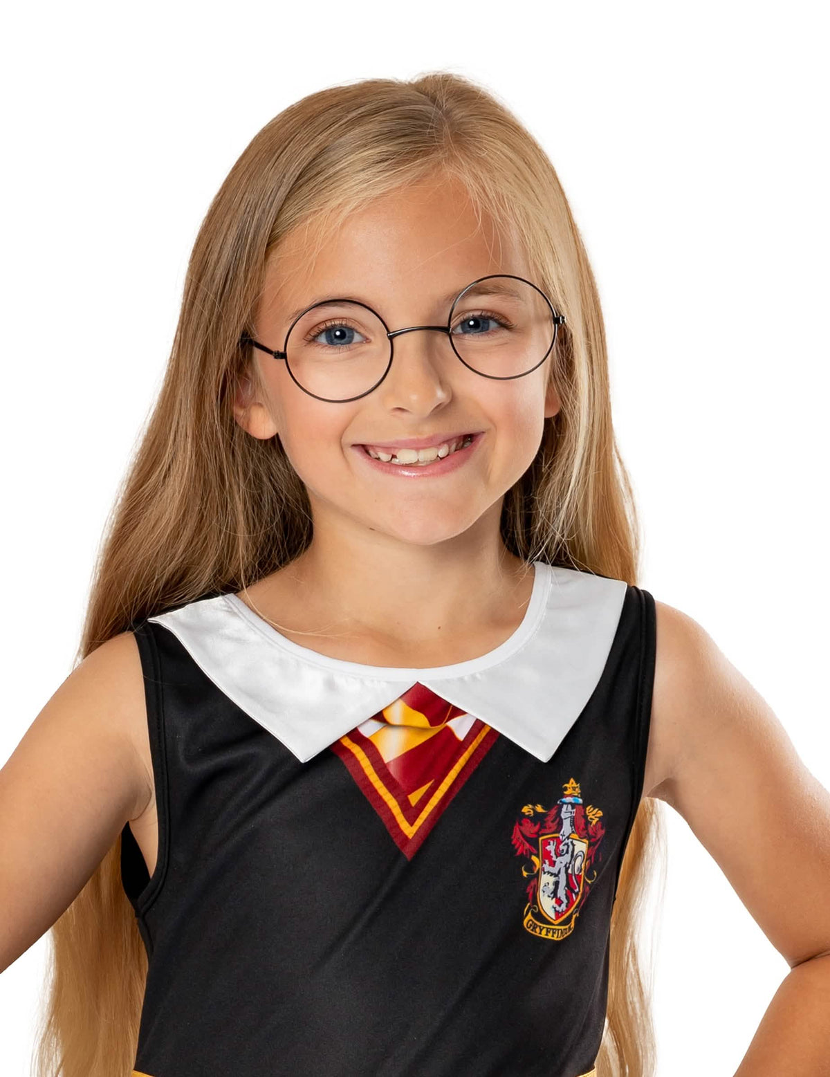 Primer plano del efecto puesto de las gafas Harry Potter para niño