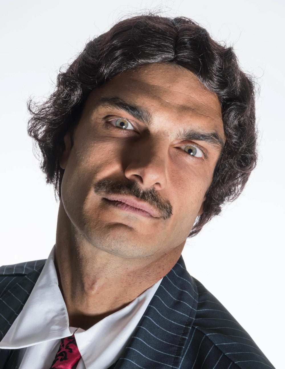 Gros plan de face de la perruque Gomez Addams Wednesday™