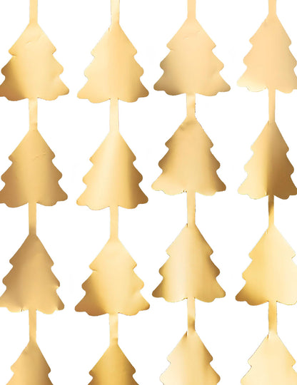 Gros plan sur les sapins du rideau de fils scintillant sapins