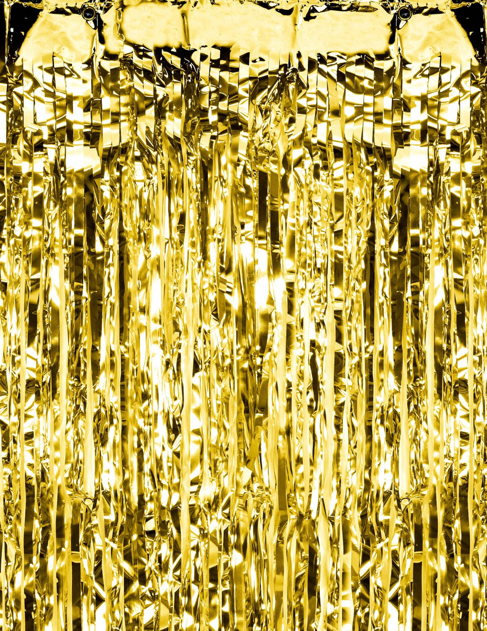 Vue rapprochée de la texture du rideau scintillant pour décoration de fête or