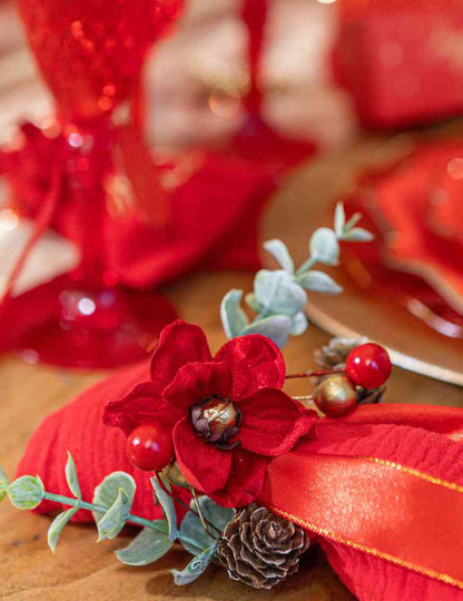 Servilletero Elegancia de terciopelo rojo, verde y dorado 13 cm