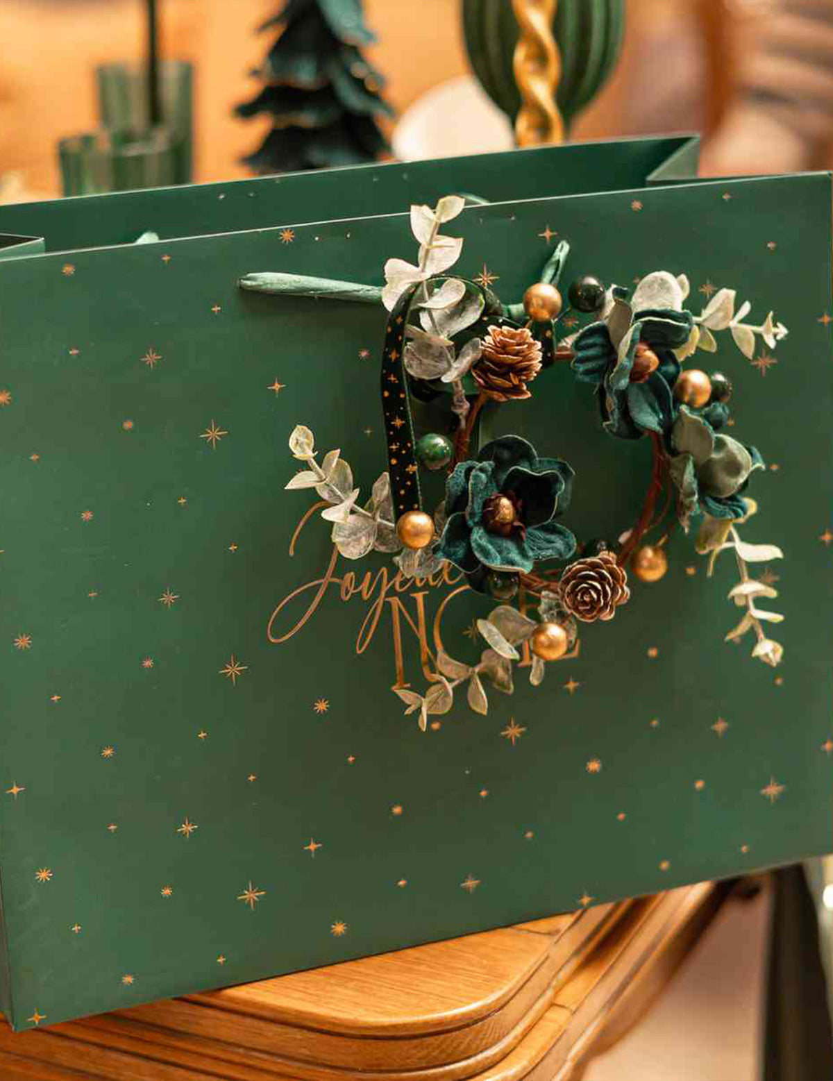 Cinta estrellas terciopelo verde oscuro y oro 1 cm x 3 m