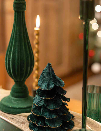 Árbol de Navidad de terciopelo verde oscuro y dorado 12 x 16 cm