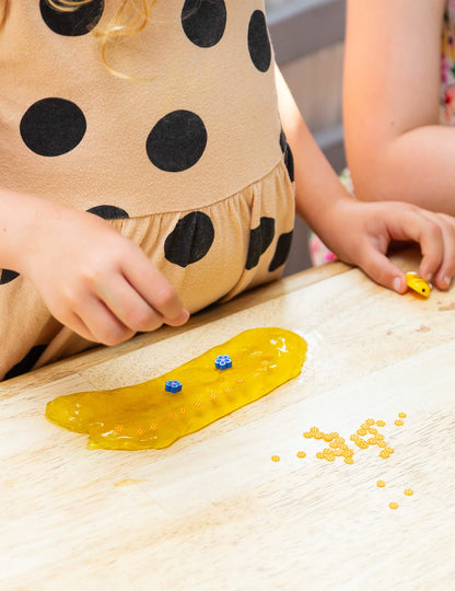Slime de miel con abeja