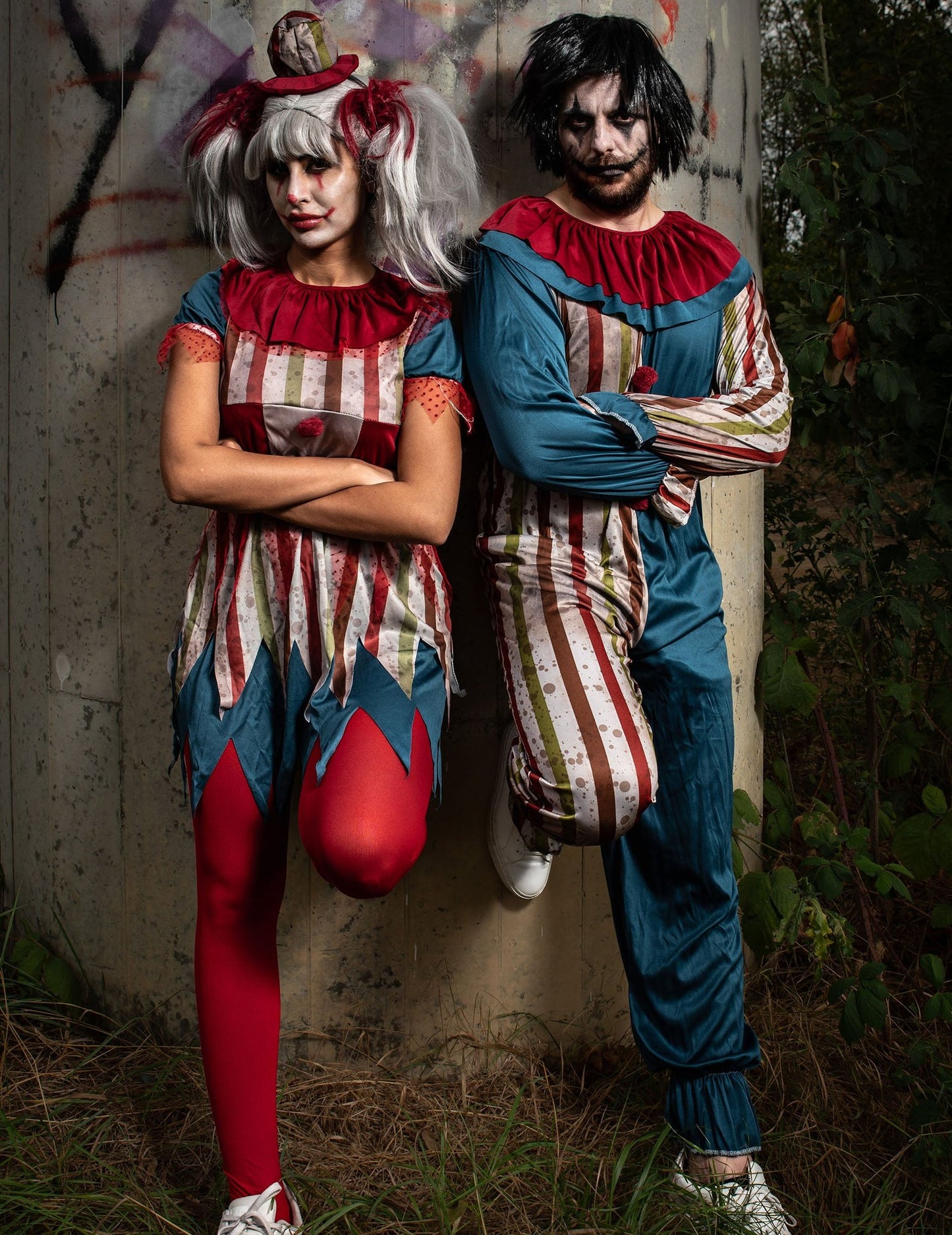 Disfraz de pareja de payasos coloridos de Halloween