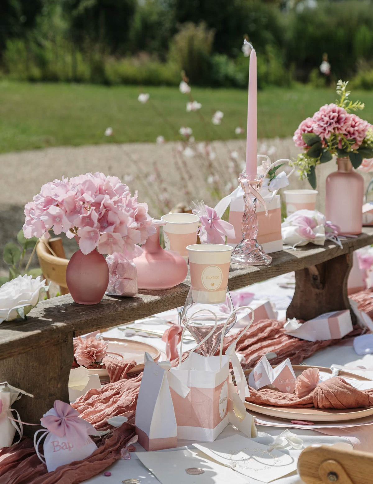 Décoration de table de baptême du vase en verre décoration pour table rose finition givrée